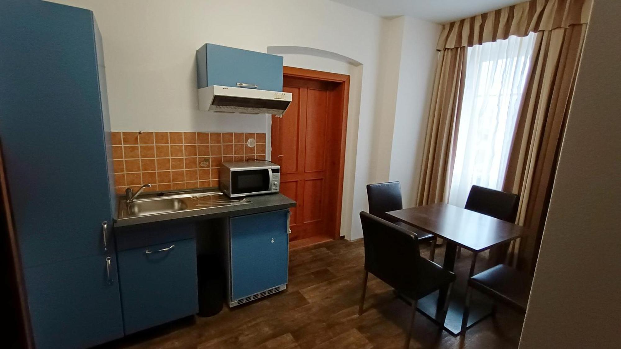 Apartments Gato Karlovy Vary Dalovice Exterior foto